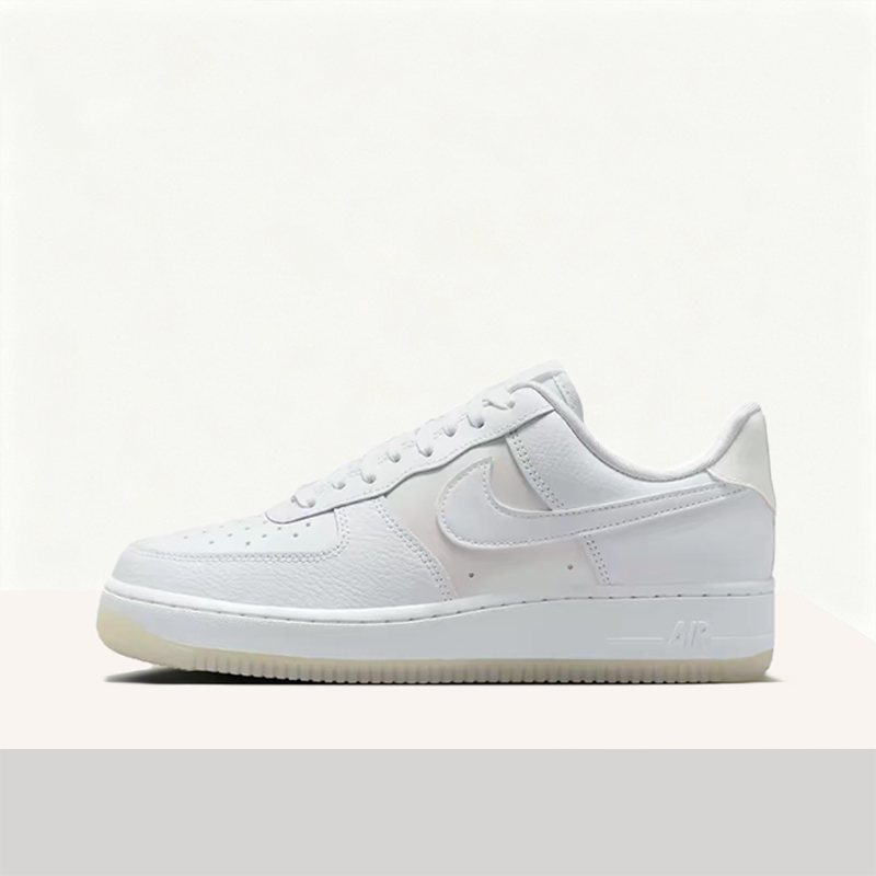 ナイキ エア フォース 1 ロー ミニマリスト、スタイリッシ - Nike Shoes Air Force 1 のレビューと価格