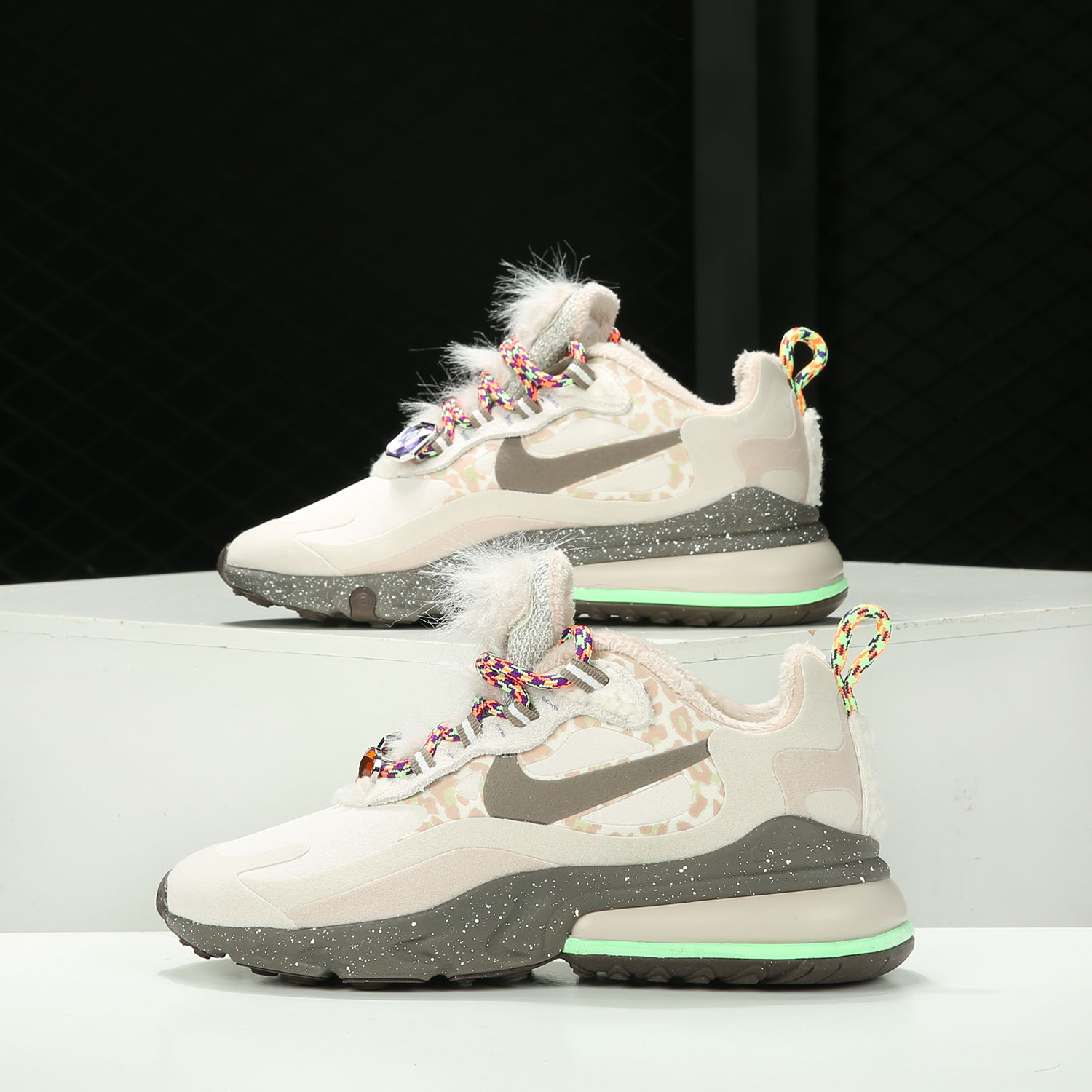 ナイキ純正 AIR MAX 270 REACT レディース  - Nike Shoes Air Max 270 のレビューと価格