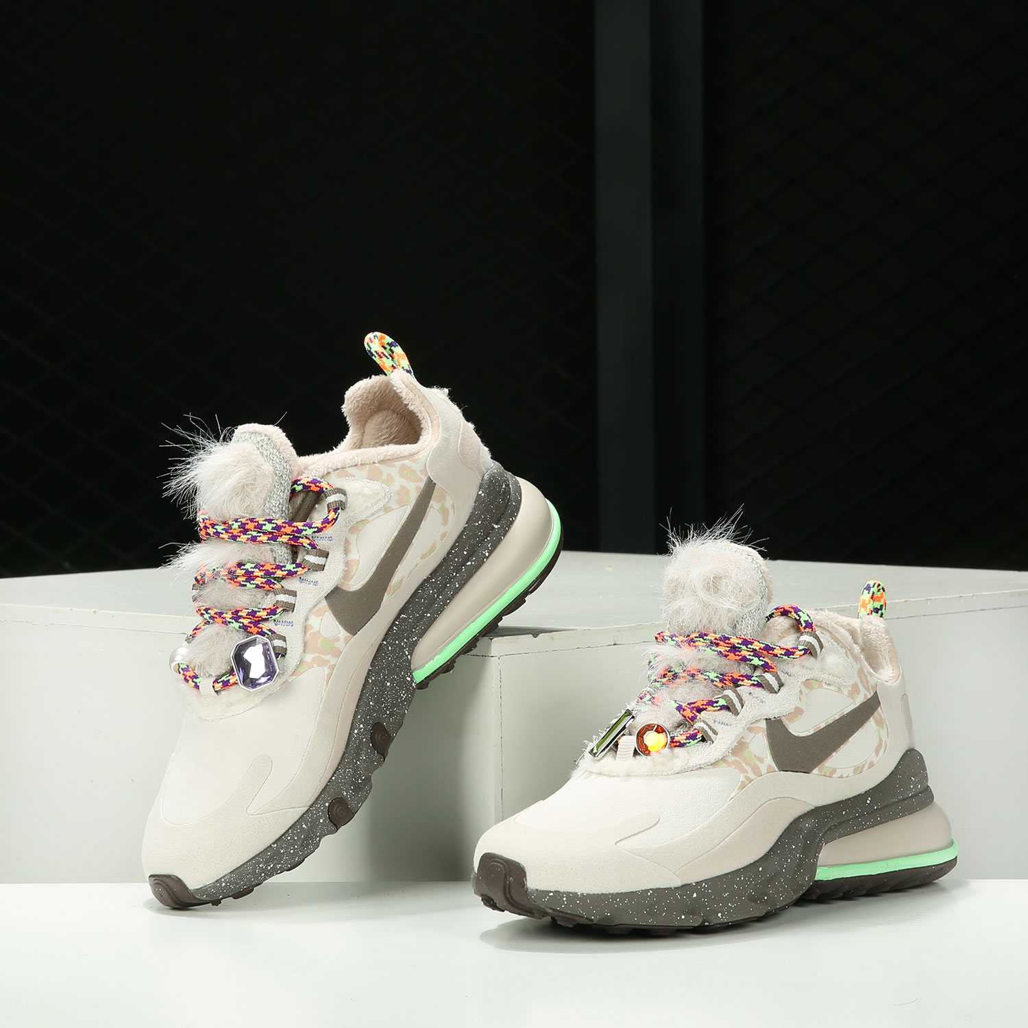 ナイキ純正 AIR MAX 270 REACT レディース  - Nike Shoes Air Max 270 のレビューと価格